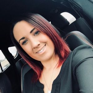 Meet your Posher, Jenna